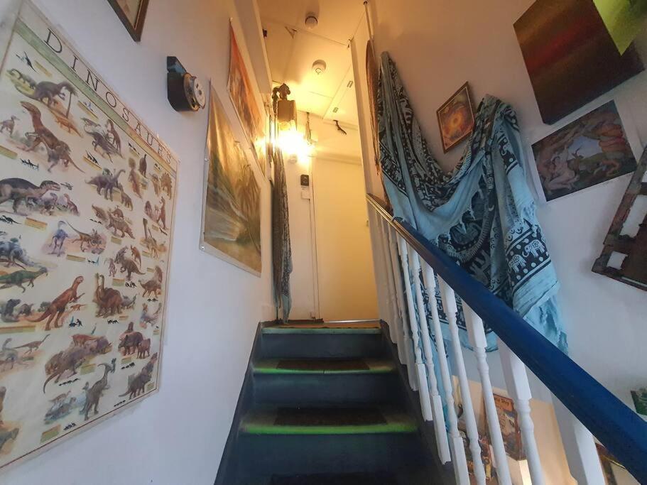 Cyber-Art Studio In Camden 런던 외부 사진