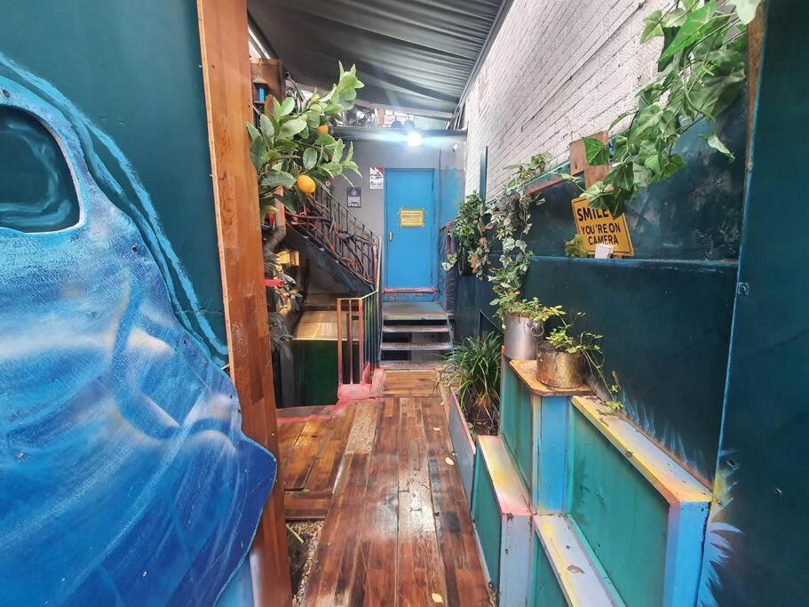 Cyber-Art Studio In Camden 런던 외부 사진